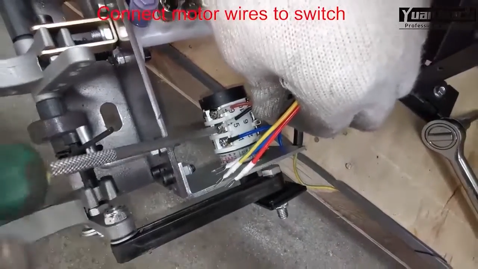 LLAVE INVERSORA O INVERSOR DE MARCHA PARA GIRO DEL MOTOR MONTALLANTAS