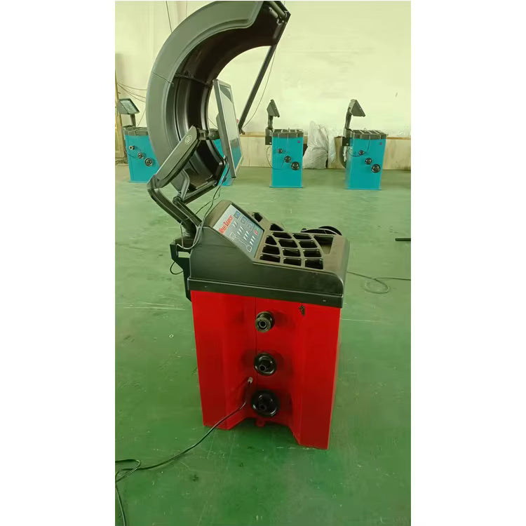 BALANCEADORA DE RUEDAS COMPUTARIZADA INDICACION LASER 2025