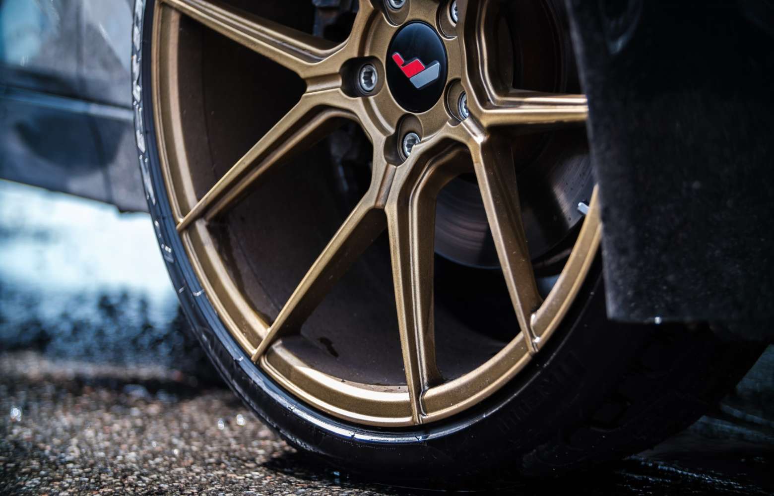 MONTALLANTAS MODERNA SIN PALANCA, PARA DESMONTAR LLANTAS SIN DAÑAR EL RIN 2025